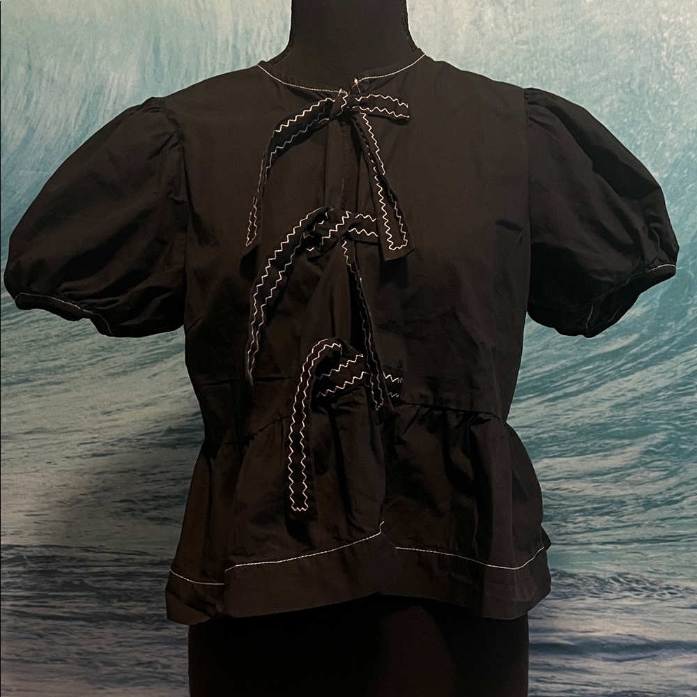 NWT Moon River Black Puff Sleeve Blouse with Bow Accents